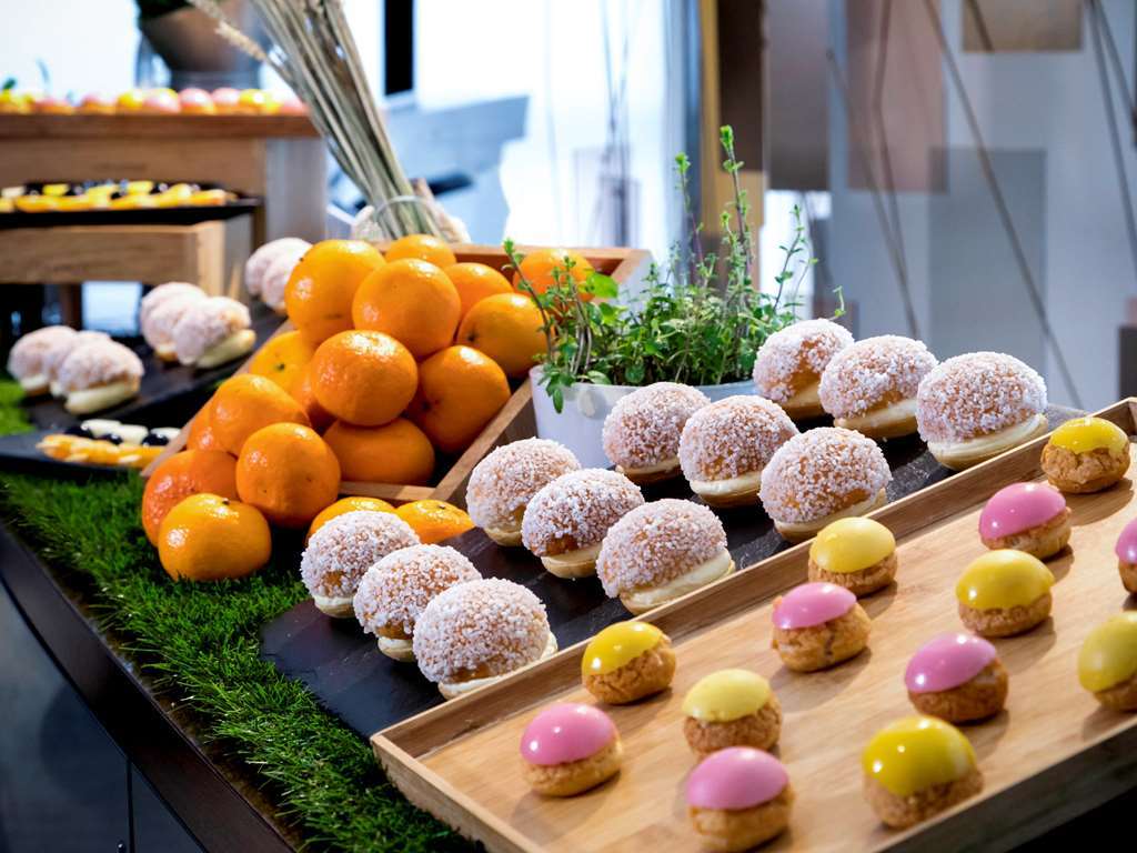 Grand Mercure Ahmedabad Gift City - An Accor Hotels Brand Гандинагар Экстерьер фото